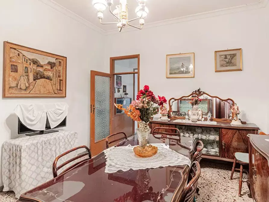 Immagine 3 di Appartamento in vendita  in Cesare Battisti 4 a Torre Del Greco