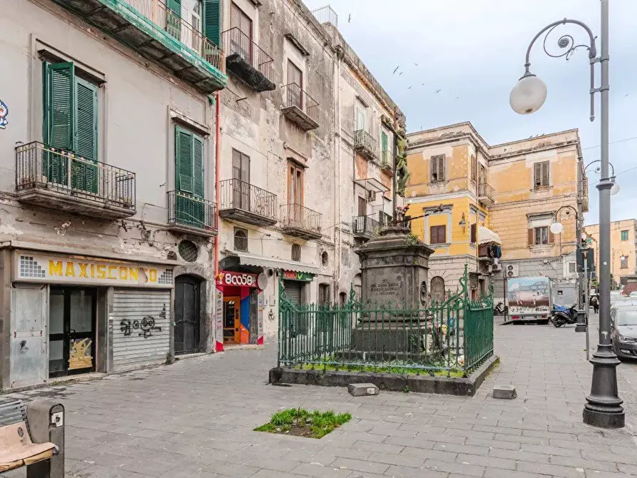 Immagine 26 di Appartamento in vendita  in Cesare Battisti 4 a Torre Del Greco