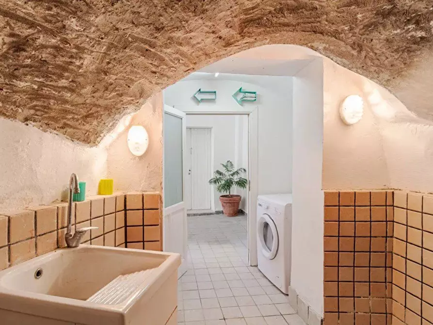 Immagine 10 di Casa indipendente in vendita  in Luigi Iorio a Boscotrecase