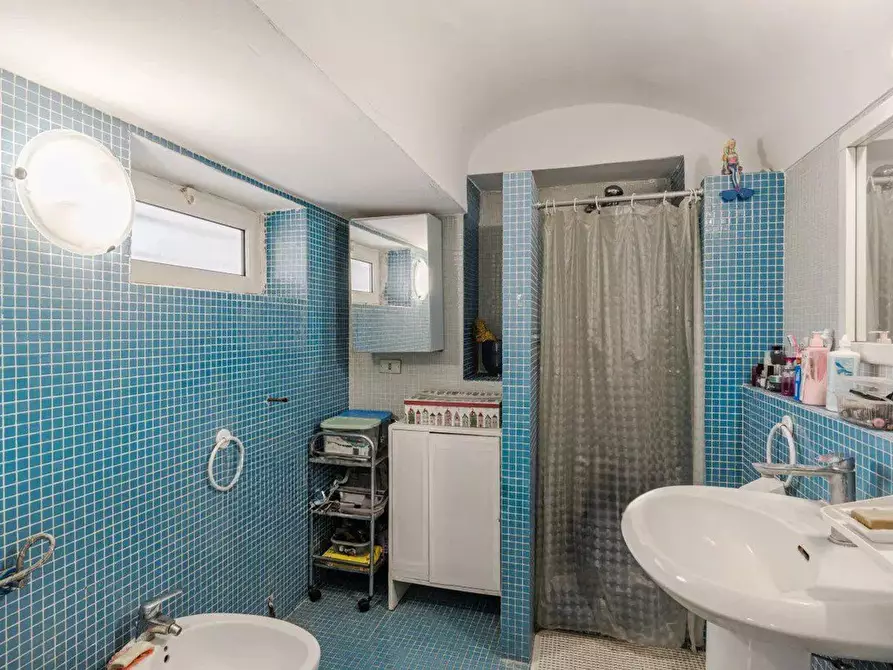 Immagine 17 di Casa indipendente in vendita  in Luigi Iorio a Boscotrecase