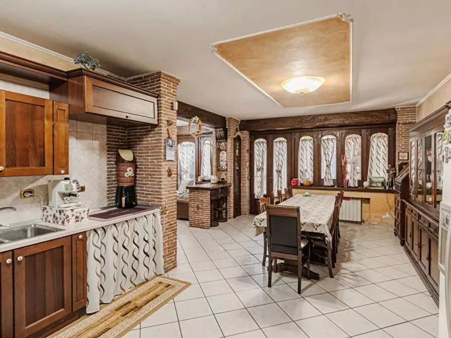 Immagine 18 di Villa in vendita  in Siscara a Cercola