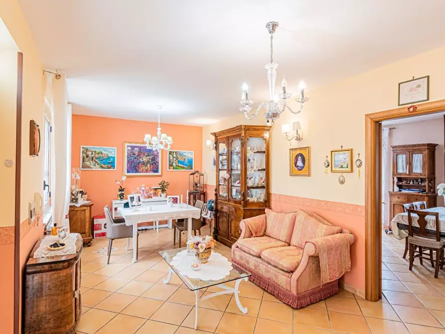 Immagine 15 di Villetta a schiera in vendita  in di penetrazione 167 a Pignataro Maggiore