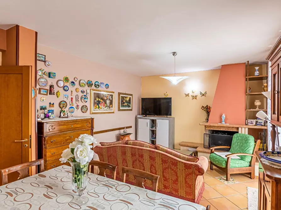 Immagine 20 di Villetta a schiera in vendita  in di penetrazione 167 a Pignataro Maggiore