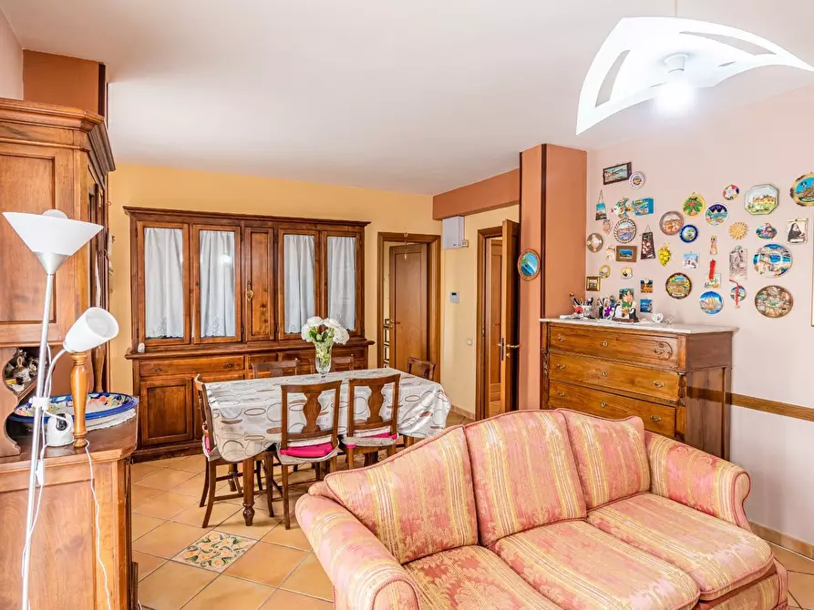 Immagine 41 di Villetta a schiera in vendita  in di penetrazione 167 a Pignataro Maggiore