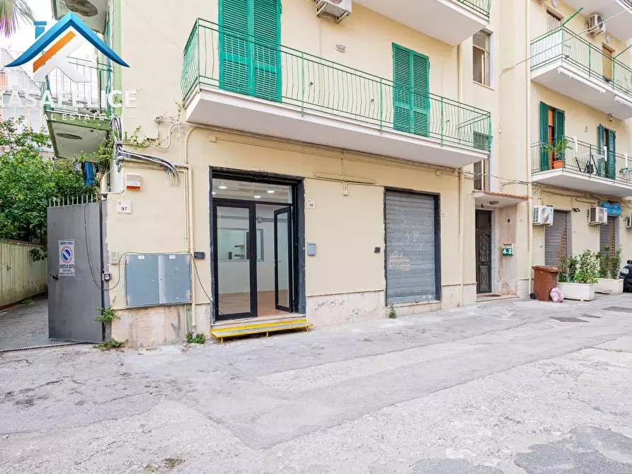 Immagine 4 di Locale commerciale in vendita  in via Manzoni 97/99 a San Giorgio A Cremano