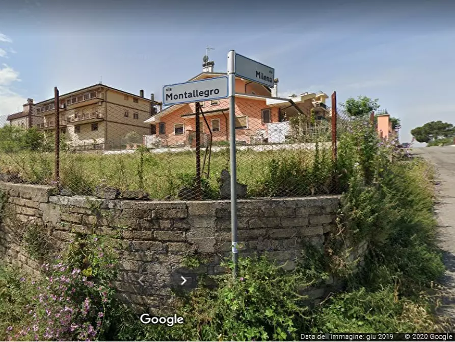 Immagine 5 di Terreno residenziale in vendita  in Via Montallegro a Roma