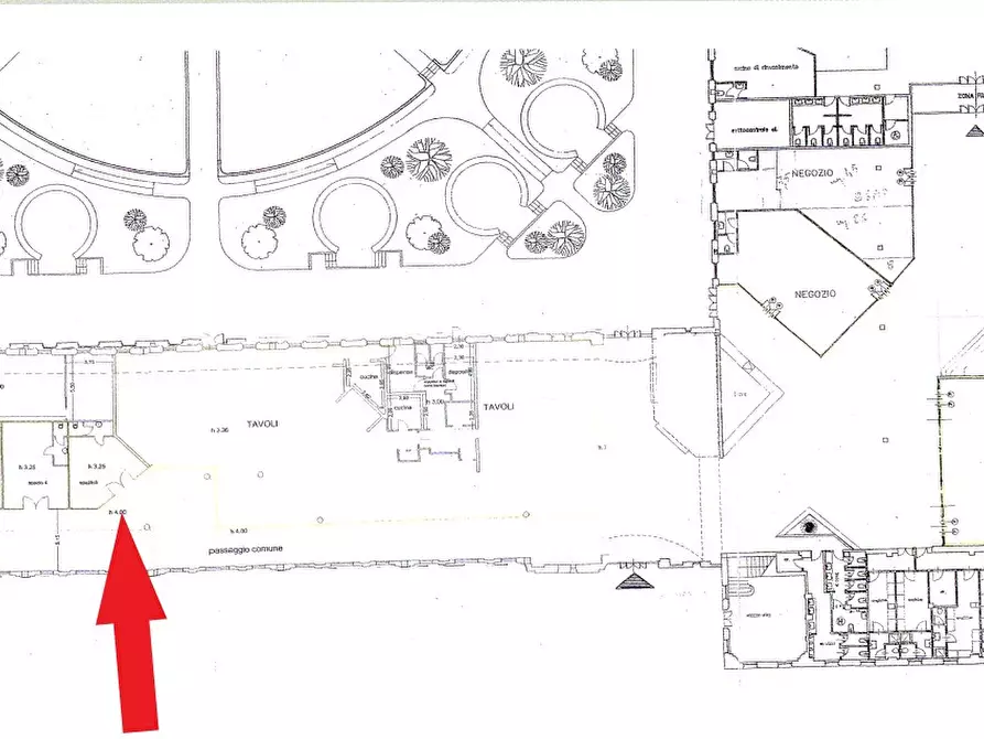 Immagine 22 di Locale commerciale in affitto  in Via dei Romagnoli 515 a Roma