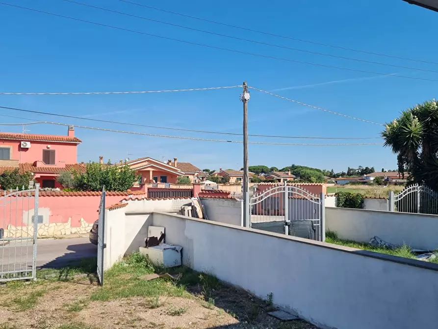 Immagine 3 di Villetta a schiera in vendita  in Via Pavia 1 a Ardea