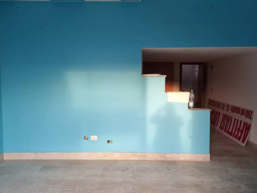 Immagine 6 di Locale commerciale in vendita  in Lungomare degli Ardeatini a Ardea