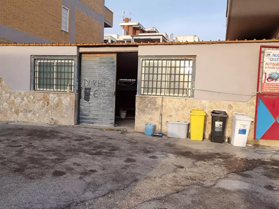 Immagine 7 di Locale commerciale in vendita  in Lungomare degli Ardeatini a Ardea