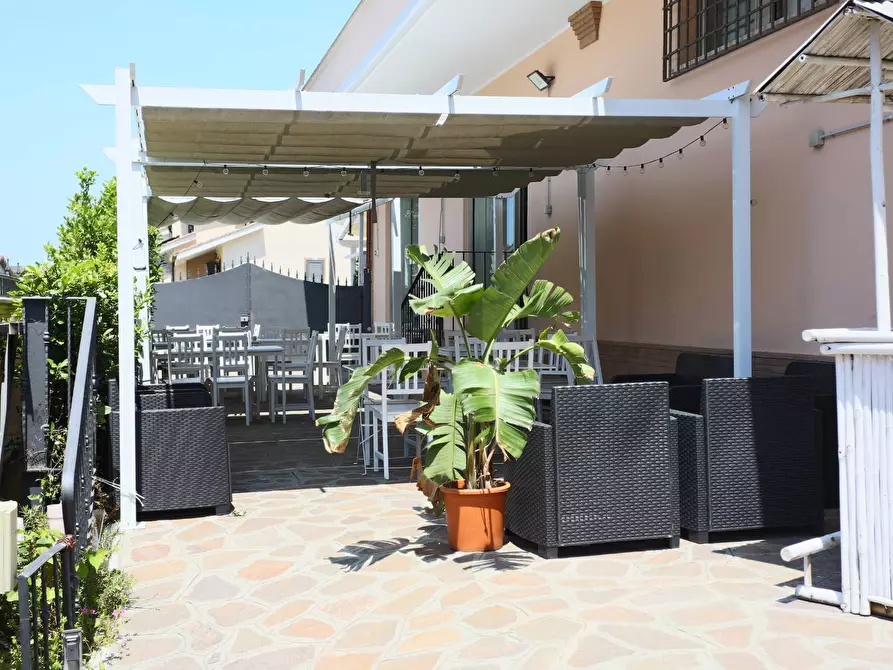 Immagine 27 di Attività commerciale in vendita  in Via Trincea delle Frasche 65 a Grottaferrata
