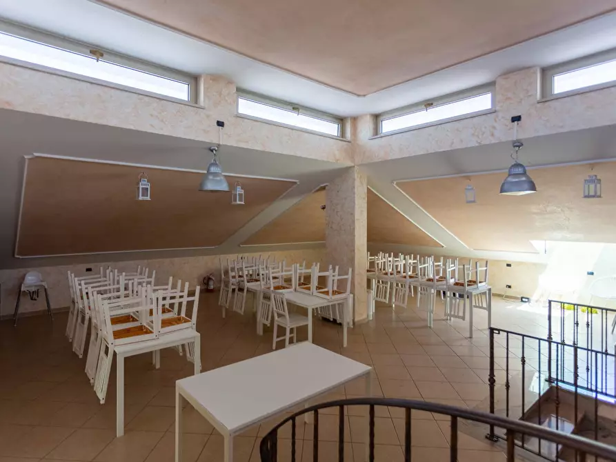 Immagine 21 di Attività commerciale in vendita  in Via Trincea delle Frasche 65 a Grottaferrata