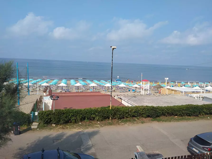 Immagine 4 di Appartamento in vendita  in via Ulisse a Ardea