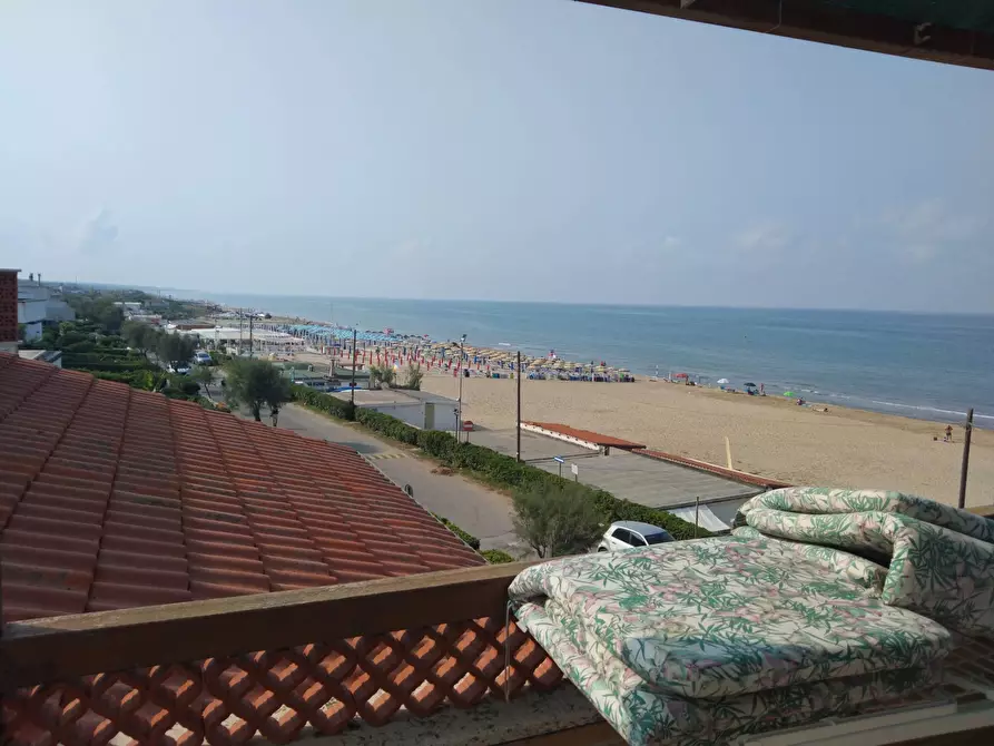 Immagine 8 di Appartamento in vendita  in via Ulisse a Ardea