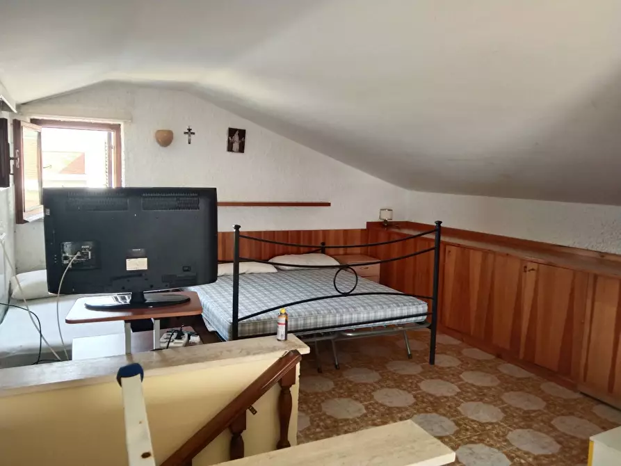 Immagine 15 di Appartamento in vendita  in via Ulisse a Ardea