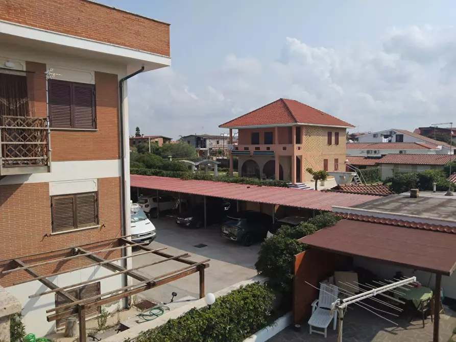 Immagine 55 di Appartamento in vendita  in via Ulisse a Ardea