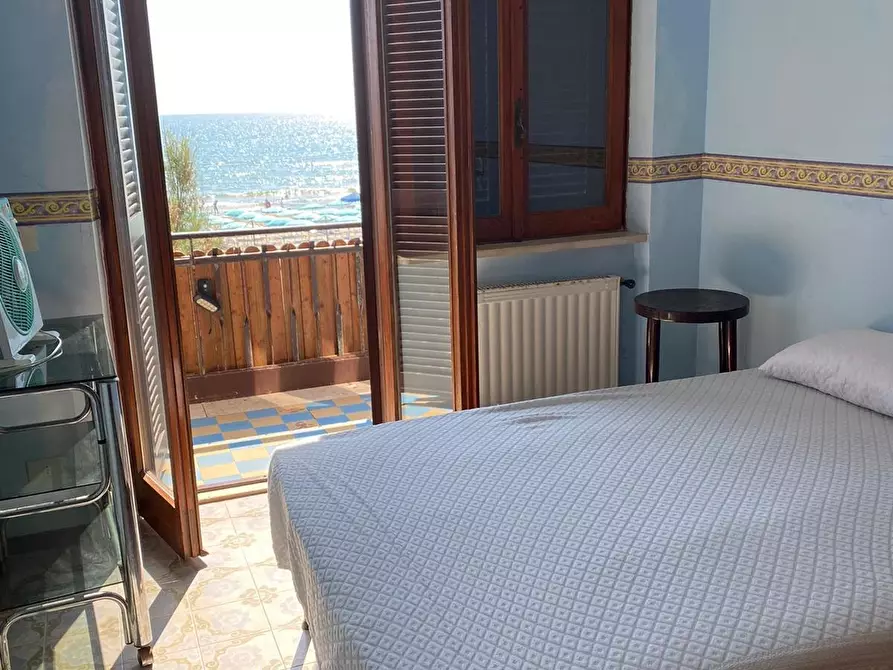 Immagine 71 di Appartamento in vendita  in via Ulisse a Ardea