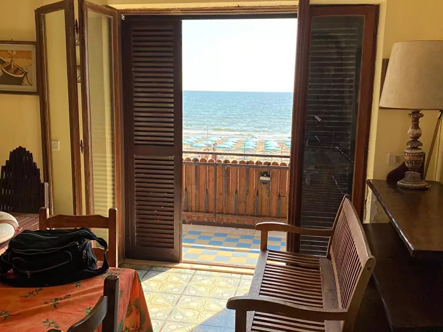 Immagine 74 di Appartamento in vendita  in via Ulisse a Ardea