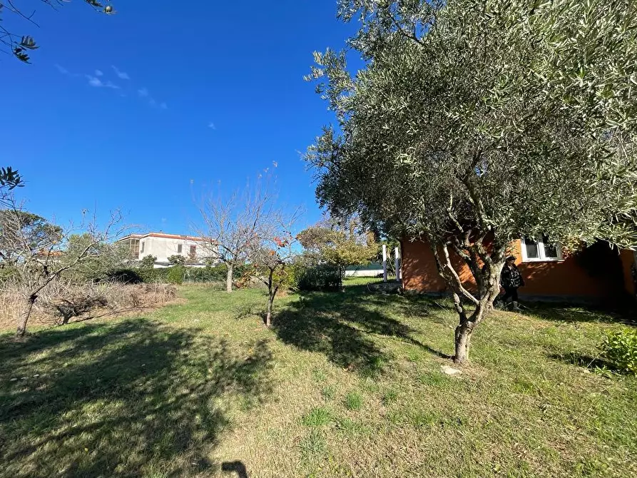 Immagine 17 di Villa in vendita  in Via Chisone a Aprilia