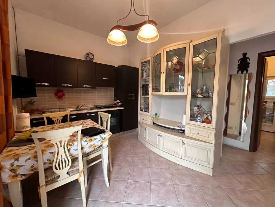 Immagine 9 di Villa in vendita  in Via Chisone a Aprilia