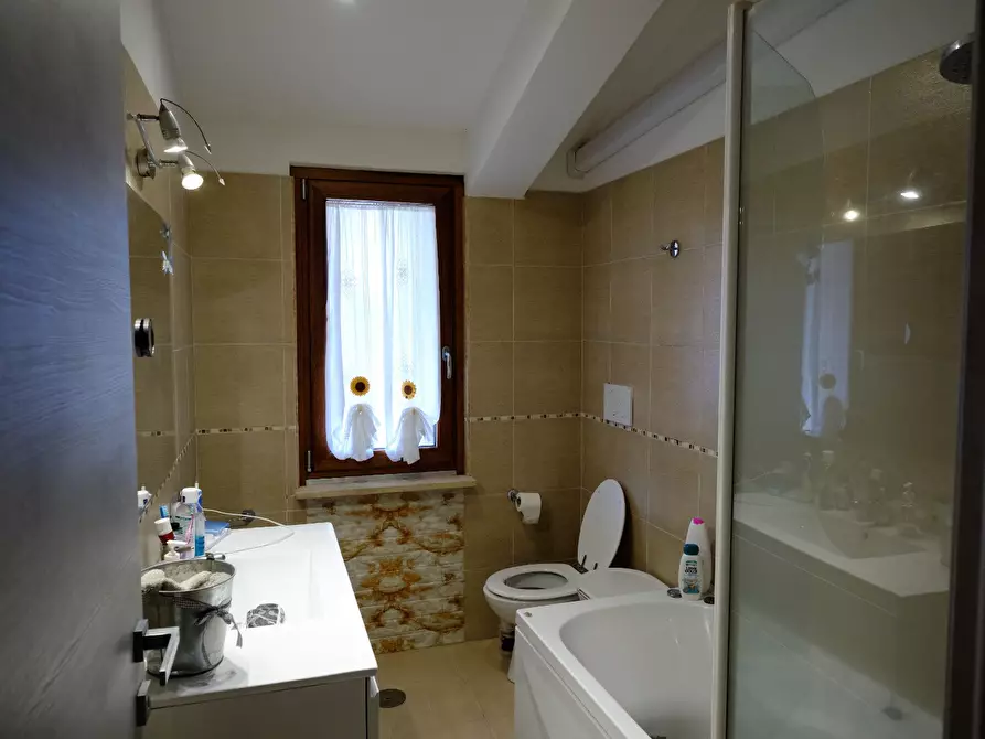 Immagine 22 di Attico in vendita  in via del cinema a Anzio