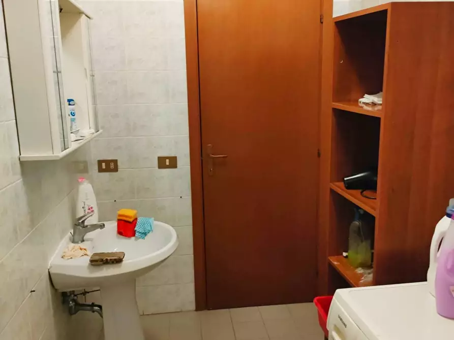 Immagine 19 di Attico in vendita  in Via Fratelli Bandiera a Pomezia