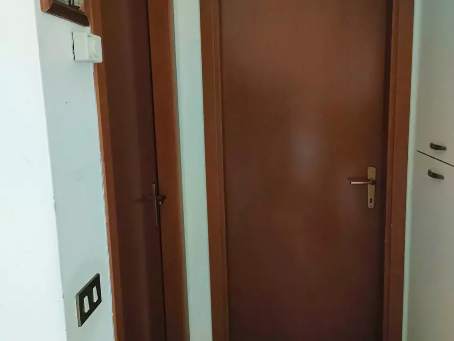 Immagine 20 di Attico in vendita  in Via Fratelli Bandiera a Pomezia