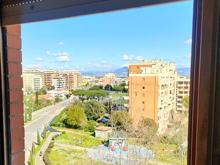 Immagine 10 di Attico in vendita  in Via Fratelli Bandiera a Pomezia