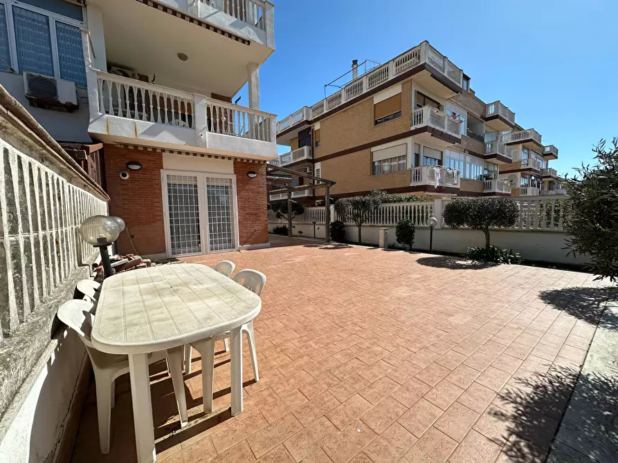 Immagine 33 di Appartamento in vendita  in via bologna a Ardea