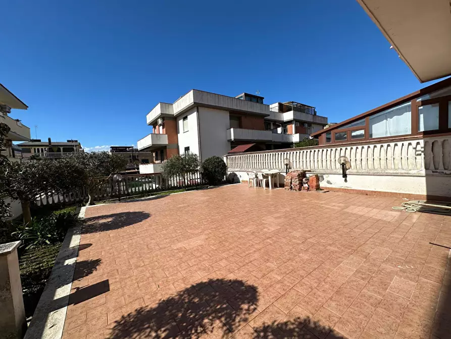 Immagine 5 di Appartamento in vendita  in via bologna a Ardea