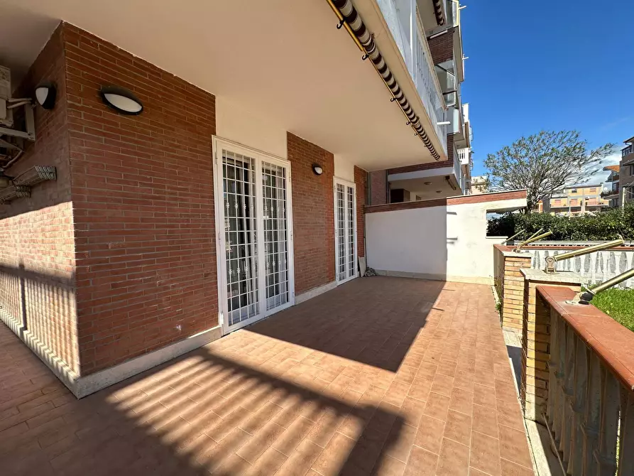 Immagine 2 di Appartamento in vendita  in via bologna a Ardea