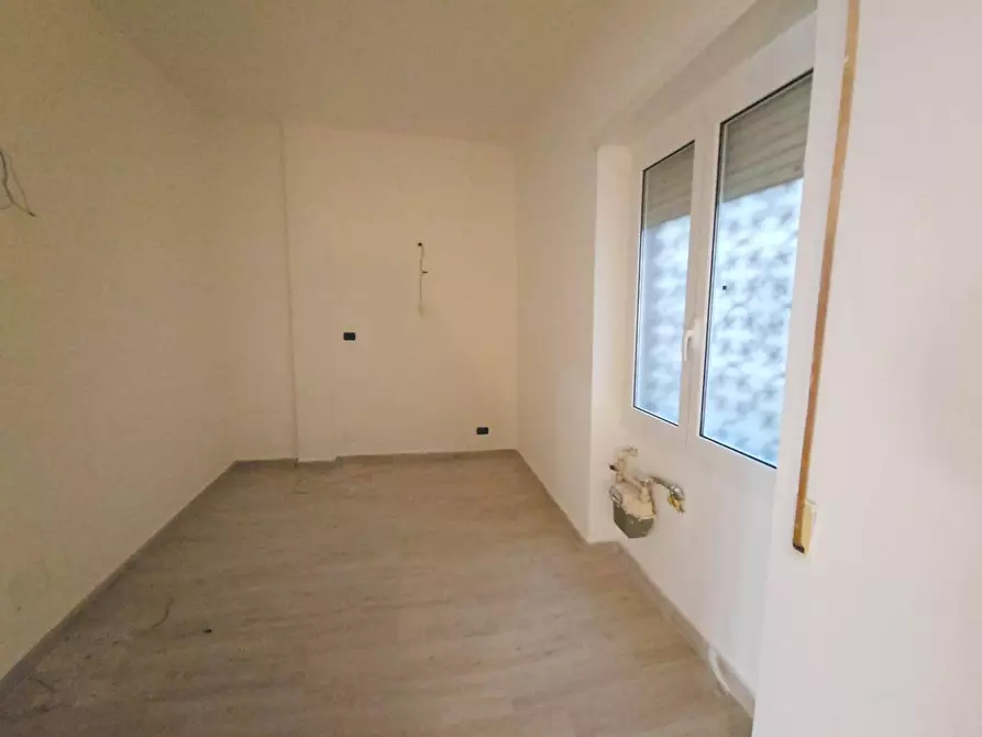 Immagine 5 di Appartamento in vendita  in Gran Bretagna a Pomezia