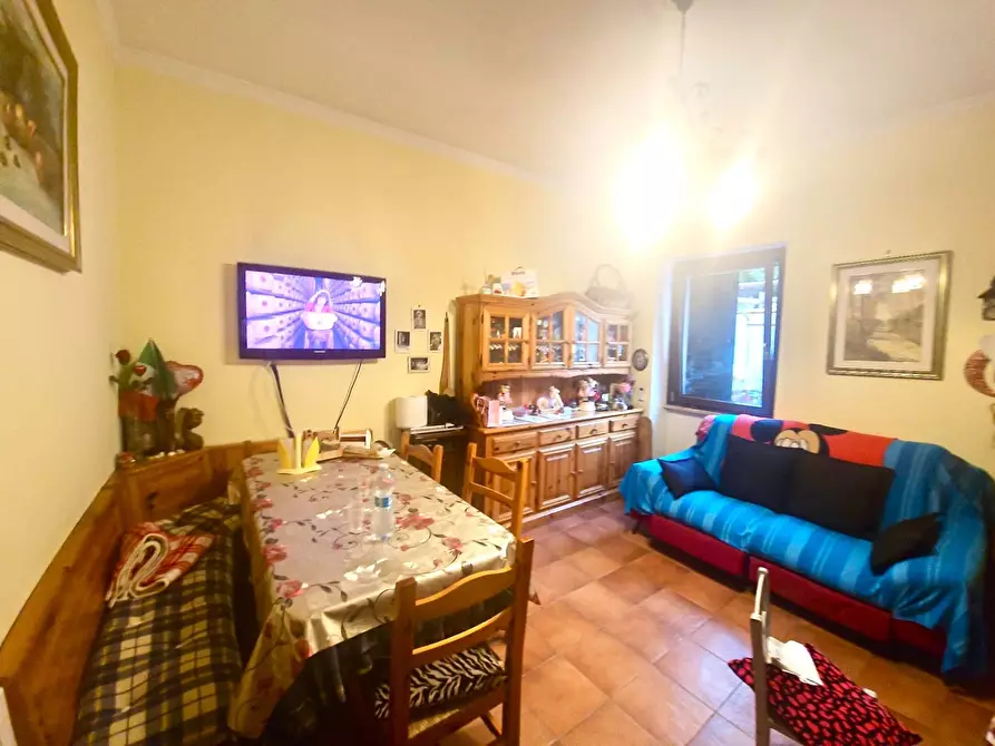 Immagine 10 di Casa indipendente in vendita  in Mar Nero a Pomezia