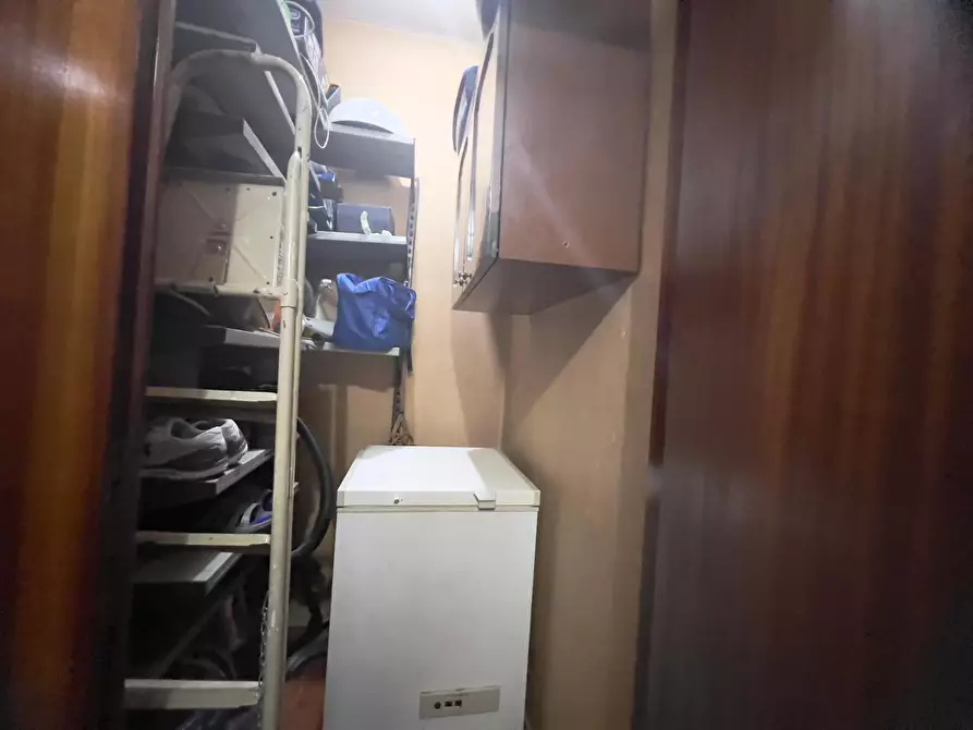 Immagine 18 di Appartamento in vendita  in Via Dante Alighieri a Pomezia