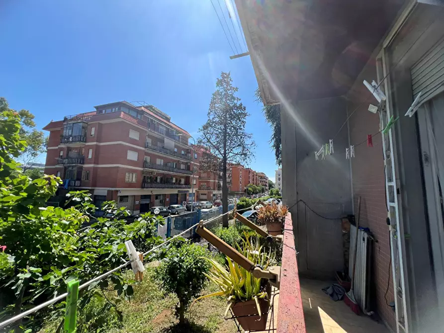 Immagine 3 di Appartamento in vendita  in Via Dante Alighieri a Pomezia