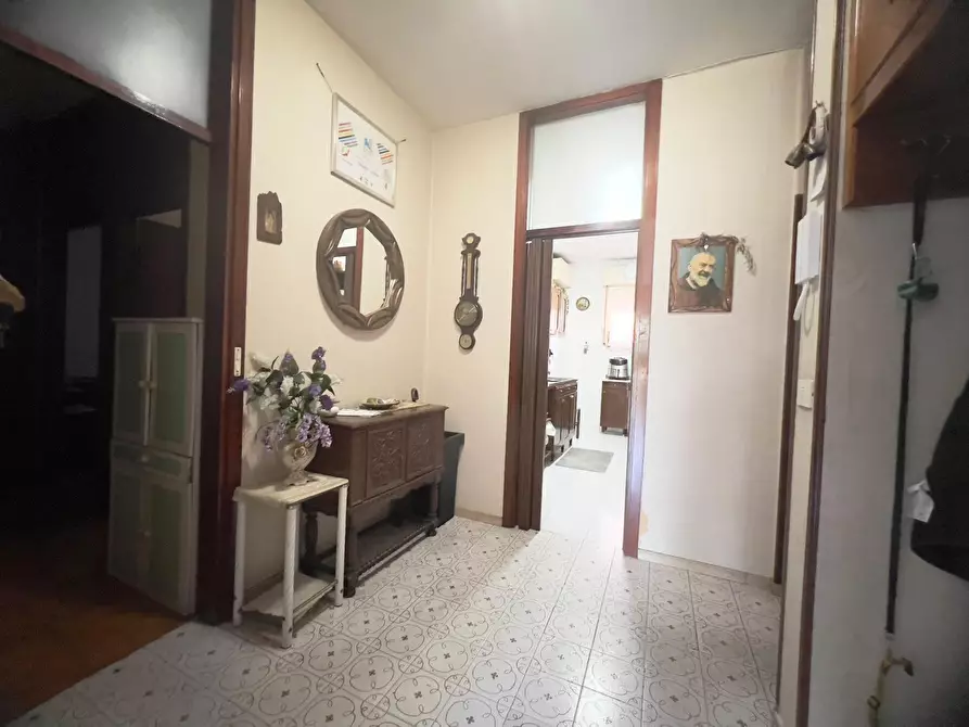 Immagine 16 di Appartamento in vendita  in Via Dante Alighieri a Pomezia