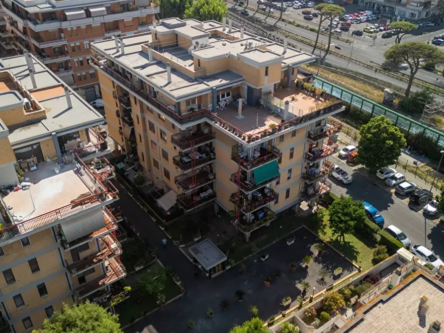 appartamento in vendita a Roma in zona Ostia