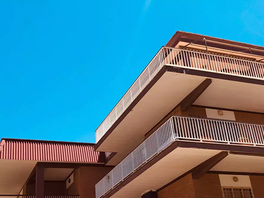 Immagine 16 di Attico in vendita  in via svezia a Pomezia