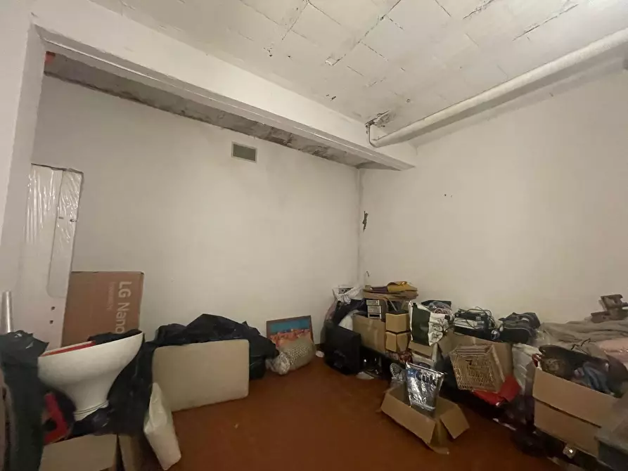 Immagine 6 di Box auto in vendita  in rumenia a Pomezia