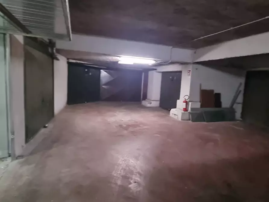 Immagine 8 di Box auto in vendita  in Via Costanzo Casana 242 a Roma