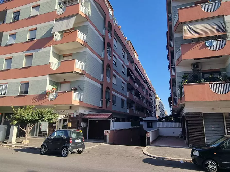 Immagine 1 di Box auto in vendita  in Via Costanzo Casana 242 a Roma