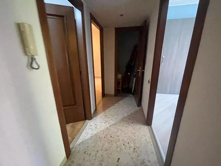 Immagine 7 di Appartamento in vendita  in Via La Spezia a Pomezia