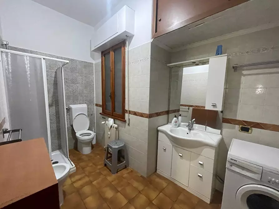 Immagine 15 di Appartamento in vendita  in Via La Spezia a Pomezia