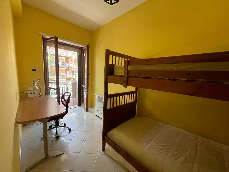 Immagine 10 di Appartamento in vendita  in Via La Spezia a Pomezia