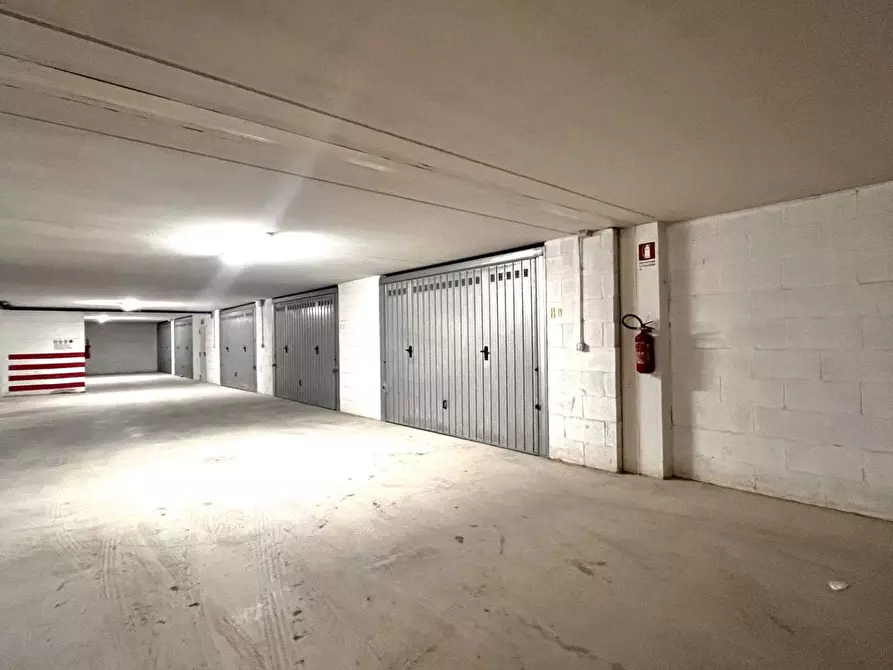 Immagine 21 di Appartamento in vendita  in Via Beato padre pio a Nettuno