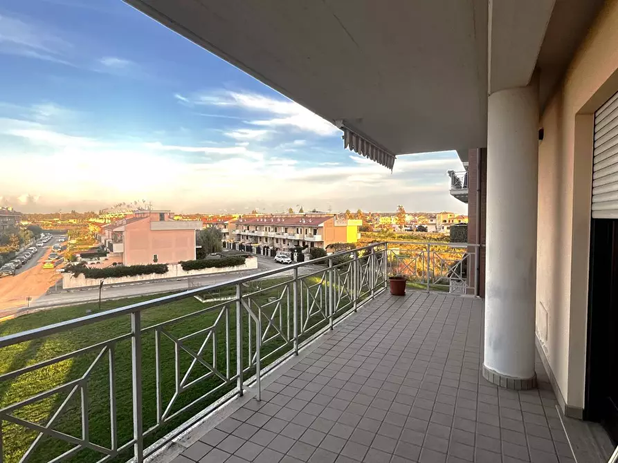 Immagine 2 di Appartamento in vendita  in Via Beato padre pio a Nettuno