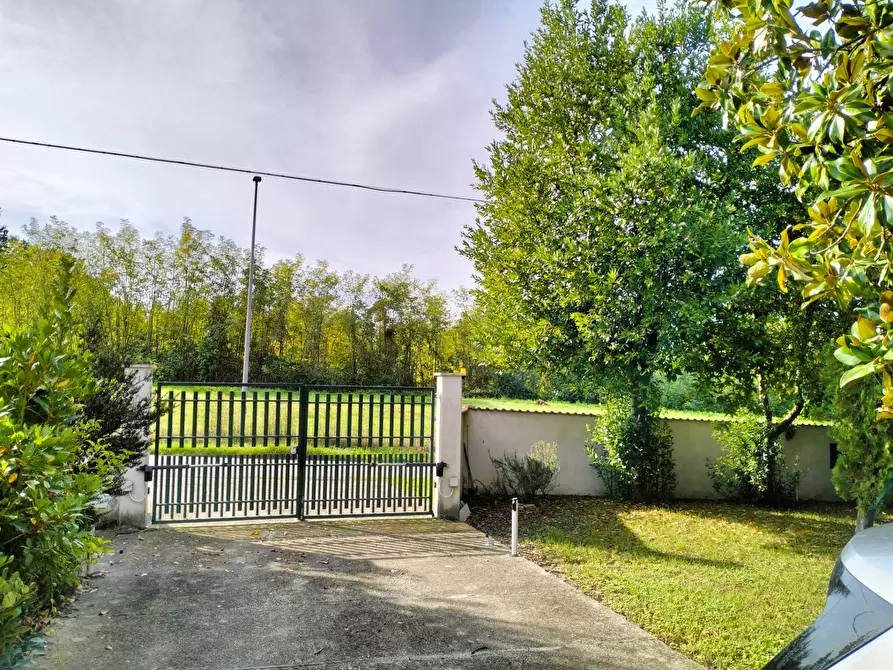 Immagine 2 di Villa in vendita  in via del soldato a Colfelice