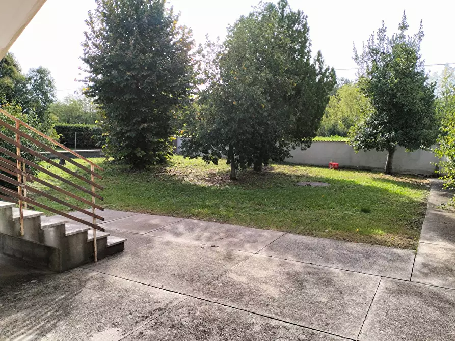 Immagine 39 di Villa in vendita  in via del soldato a Colfelice