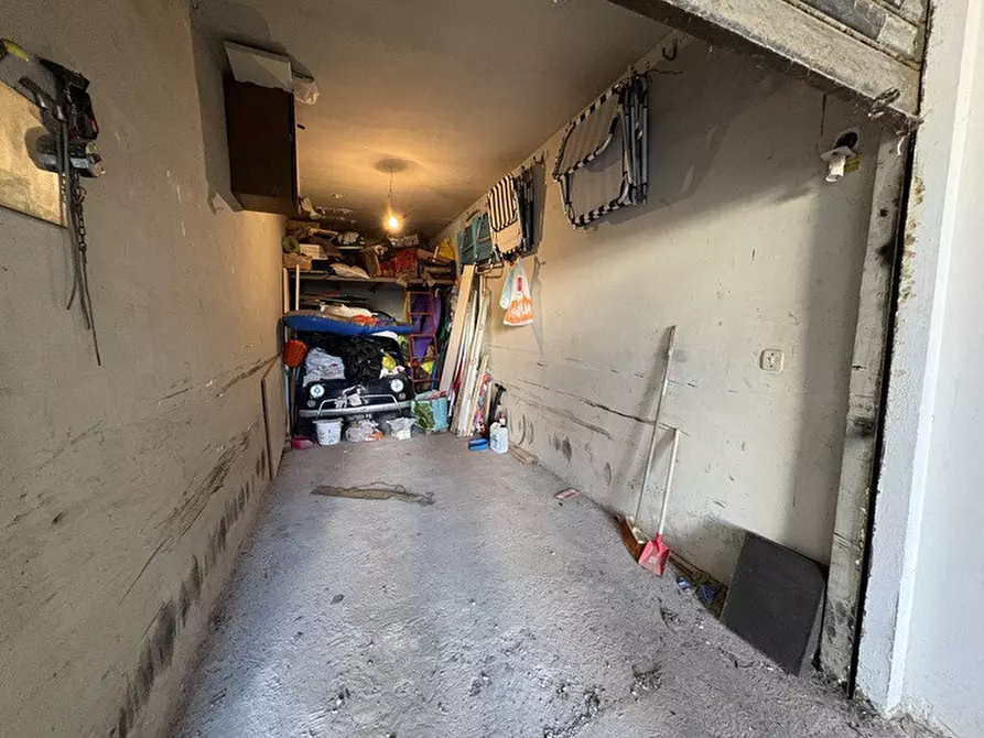 Immagine 30 di Appartamento in vendita  in Lungomare delle Meduse a Pomezia