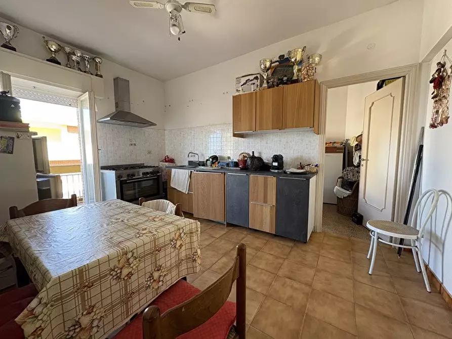 Immagine 10 di Appartamento in vendita  in Lungomare delle Meduse a Pomezia